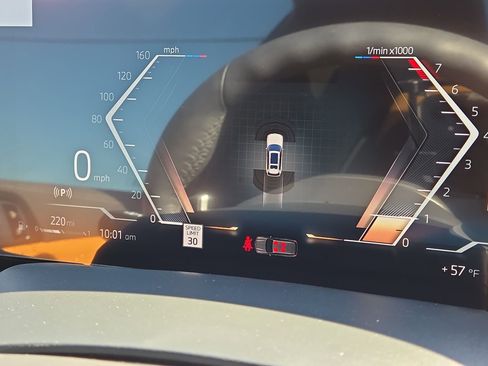 Certified 2026 BMW X7 xDrive40i w/ M Sport Package image 20