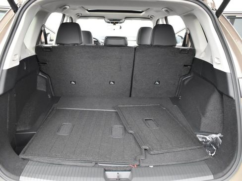 Certified 2025 Nissan Rogue SV w/ SV Premium Package image 13