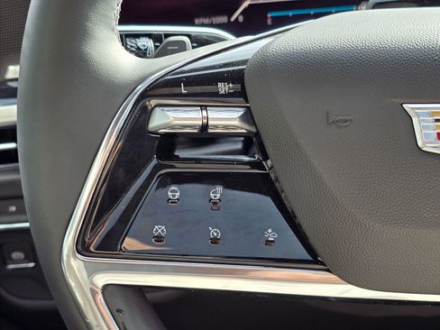 New 2026 Cadillac Escalade ESV Sport w/ LPO, ONYX Package image 39