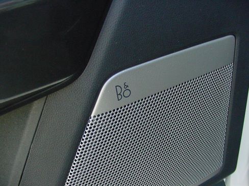 Used 2022 Ford F150 XLT w/ Equipment Group 302A High image 11