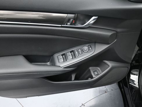 Used 2022 Honda Accord Sport image 12