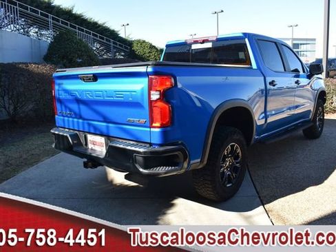 Used 2023 Chevrolet Silverado 1500 ZR2 w/ Technology Package image 11