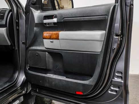 Used 2012 Toyota Tundra Limited w/ Memory Pkg AWD/4WD image 40