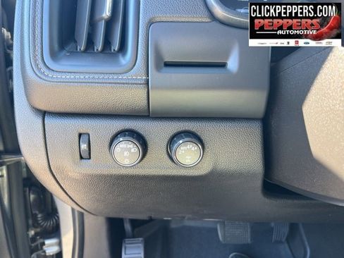 Used 2018 GMC Canyon SLE w/ SLE Convenience Package image 15