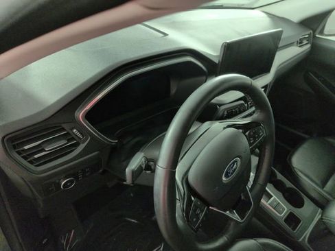 Used 2024 Ford Escape Platinum image 11