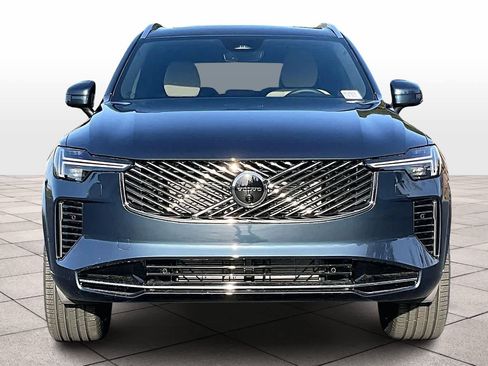 New 2026 Volvo XC90 B6 Plus w/ Protection Package Premier image 5