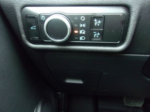 Used 2023 Ford Explorer XLT w/ Class IV Trailer Tow Package image 26