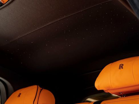 Used 2023 Rolls-Royce Cullinan Black Badge w/ Dark Exterior Package image 19