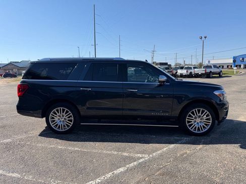 Used 2023 Ford Expedition Max Platinum AWD/4WD image 6
