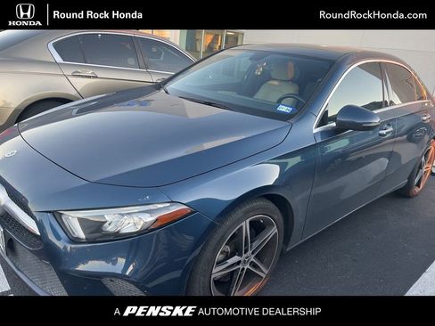 Used 2021 Mercedes-Benz A 220 image 1