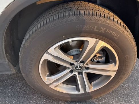 Certified 2022 Mercedes-Benz GLC 300 4MATIC w/ Premium Package Lite image 21