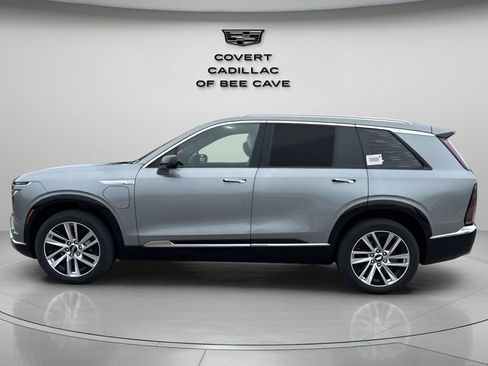 New 2026 Cadillac Vistiq Luxury w/ LPO, Floor Liner Package image 10