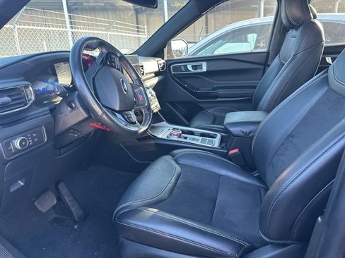 Used 2022 Ford Explorer ST w/ ST Street Pack image 13