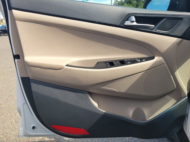 Used 2018 Hyundai Tucson Value w/ Cargo Package FWD image 16