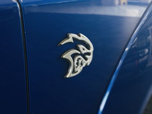 Used 2022 Dodge Challenger SRT Hellcat RWD image 6