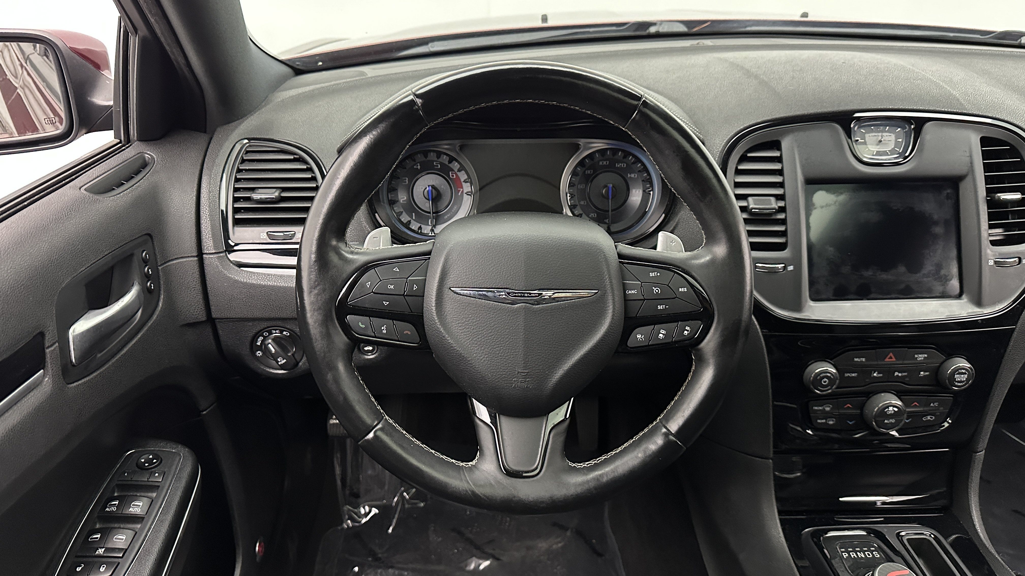 Used 2018 Chrysler 300 S w/ 300S Premium Group RWD image 35