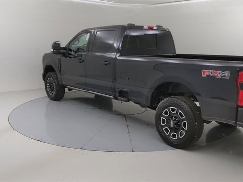 New 2025 Ford F350 Platinum w/ FX4 Off-Road Package image 17