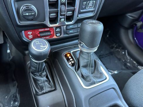 New 2026 Jeep Gladiator Mojave AWD/4WD image 25