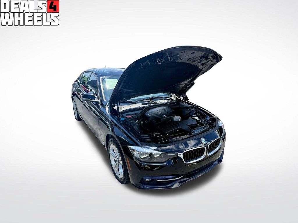 Used 2016 BMW 328i xDrive Sedan AWD/4WD image 4