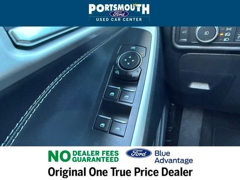 Used 2022 Ford Explorer XLT w/ Equipment Group 202A image 23