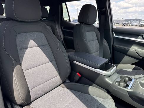 New 2027 GMC Terrain Elevation w/ Technology Package II AWD/4WD image 35