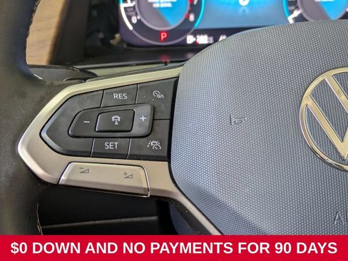 Used 2025 Volkswagen Atlas SE AWD/4WD image 20