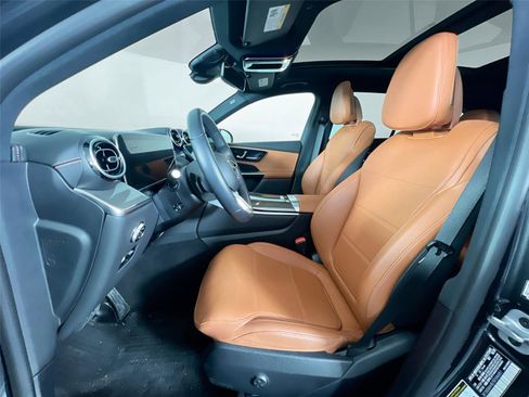 Certified 2024 Mercedes-Benz GLC 300 4MATIC image 19