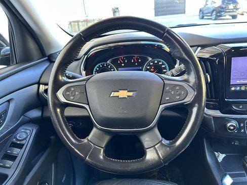 Used 2020 Chevrolet Traverse LT w/ LT Premium Package image 8