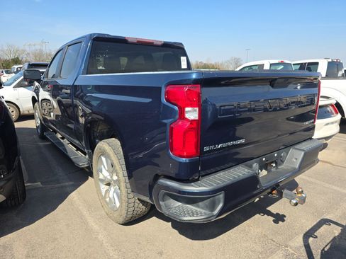 Used 2020 Chevrolet Silverado 1500 Custom w/ Custom Value Package image 10