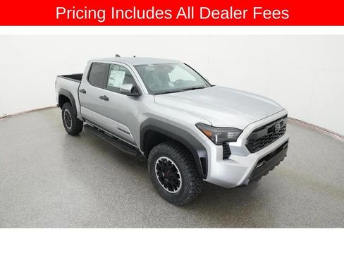 New 2025 Toyota Tacoma TRD Off-Road AWD/4WD image 32
