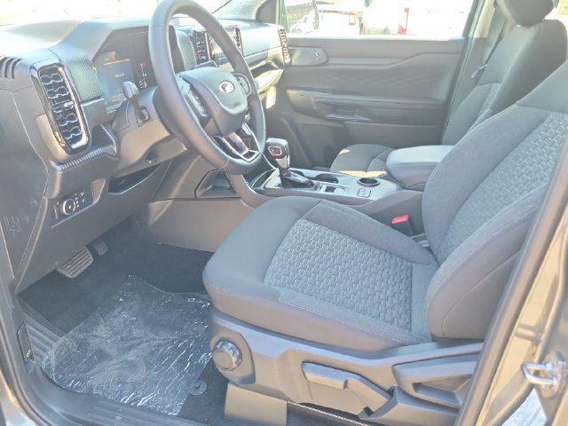New 2026 Ford Ranger XLT w/ Black Appearance Package RWD image 21