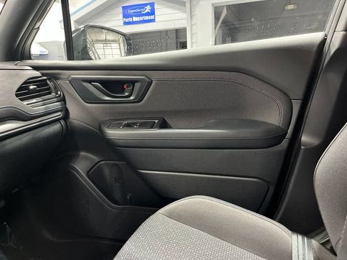 Used 2026 Subaru Forester Premium AWD/4WD image 17