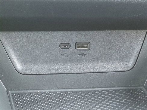 Certified 2025 Chevrolet Equinox LT image 25