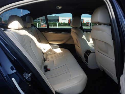 Used 2017 BMW 530i xDrive AWD/4WD image 22