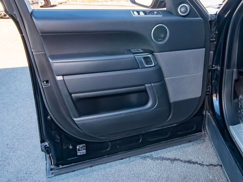 Used 2020 Land Rover Range Rover Sport HSE image 33