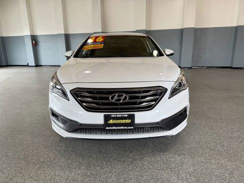 Used 2016 Hyundai Sonata Sport w/ Option Group 02 image 2