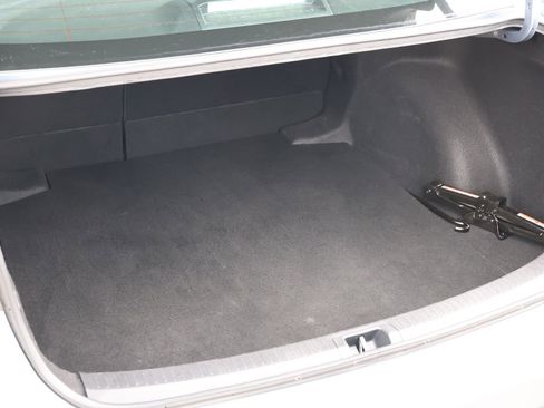 Used 2024 Toyota Corolla LE image 30