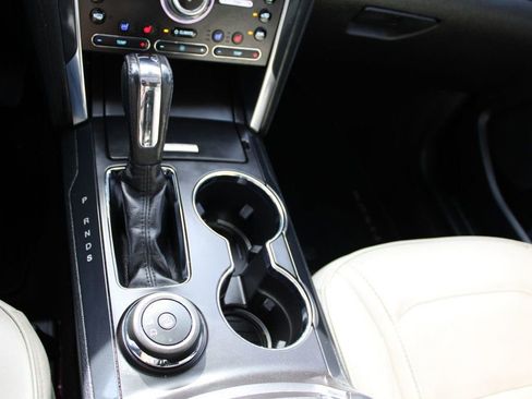 Used 2017 Ford Explorer Platinum image 33