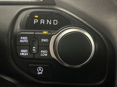 Used 2025 RAM 1500 Big Horn AWD/4WD image 18