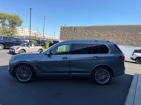 Used 2026 BMW X7 xDrive40i w/ Premium Package AWD/4WD image 10