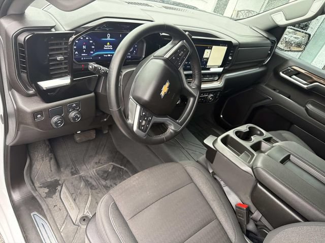 Used 2024 Chevrolet Silverado 1500 LT RWD image 22