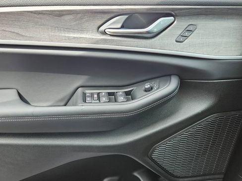 New 2025 Jeep Grand Cherokee Limited w/ Black Appearance Package image 32