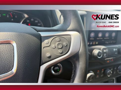Used 2024 GMC Terrain SLT w/ LPO, Floor Liner Package AWD/4WD image 18