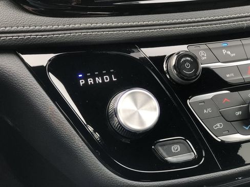 New 2026 Chrysler Pacifica Select image 28