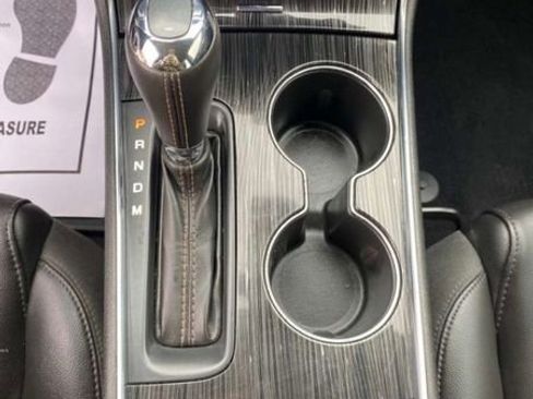 Used 2017 Chevrolet Impala LT w/ Convenience Package image 25