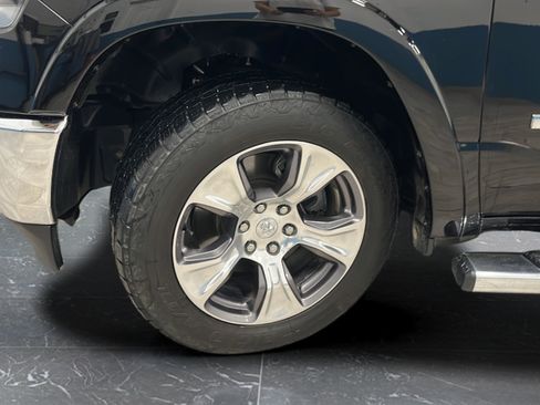 Used 2021 RAM 1500 Laramie AWD/4WD image 38