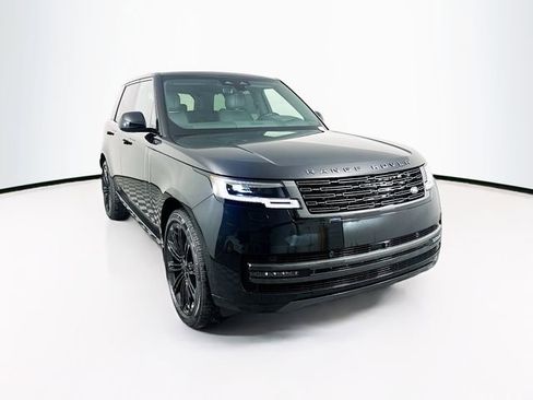 New 2026 Land Rover Range Rover SE image 3