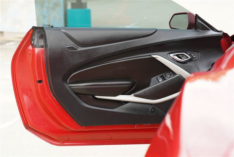 Used 2016 Chevrolet Camaro SS RWD image 50