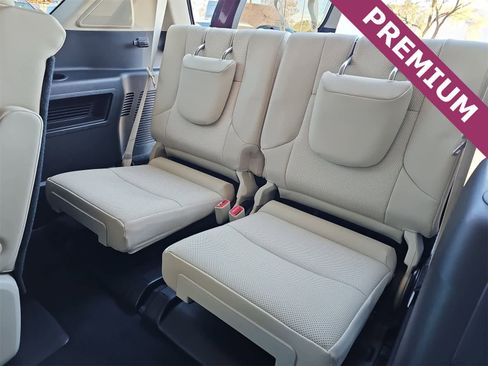 Used 2022 Lexus GX 460 Premium image 30