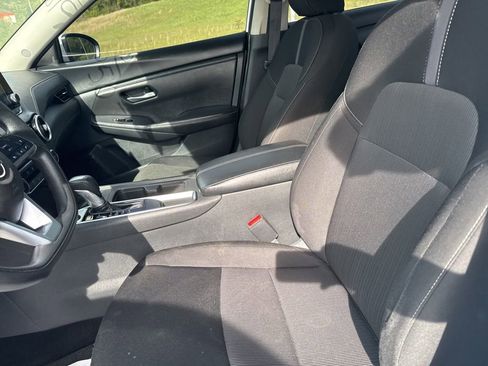Used 2025 Nissan Sentra SV FWD image 16